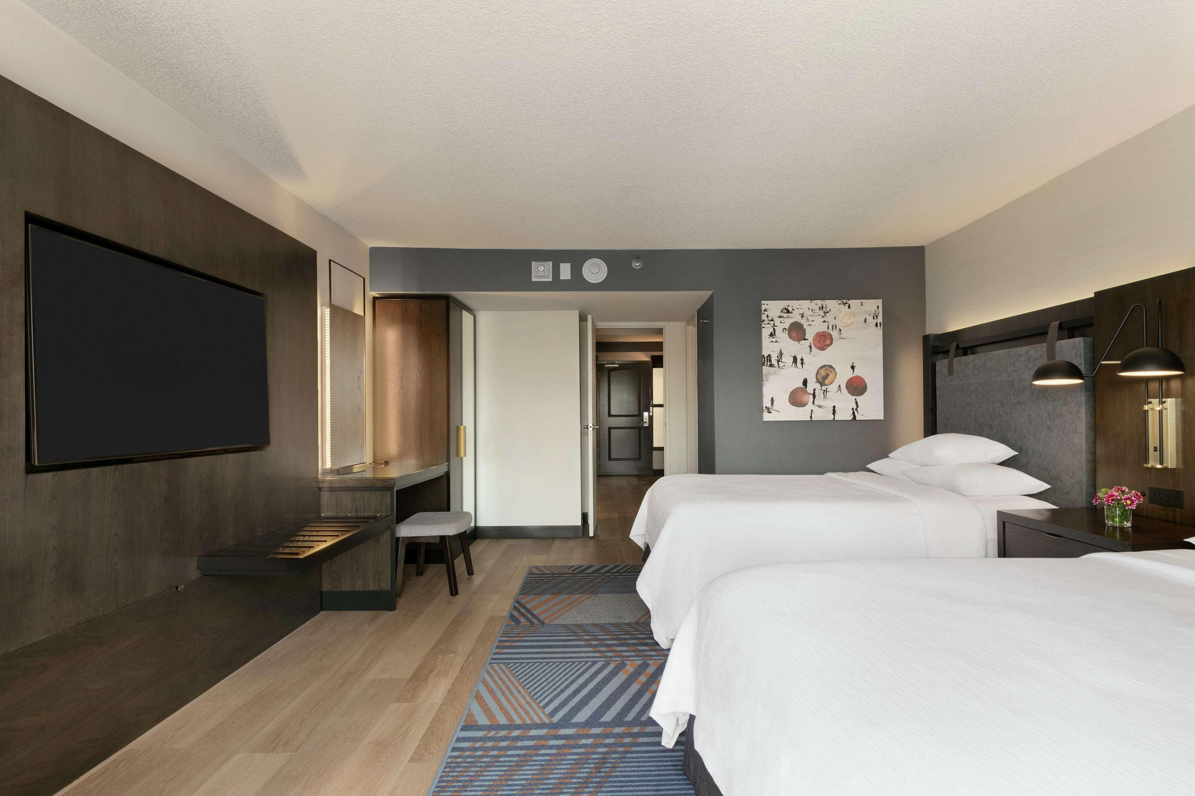 Embassy Suites By Hilton Los Angeles Downey Esterno foto