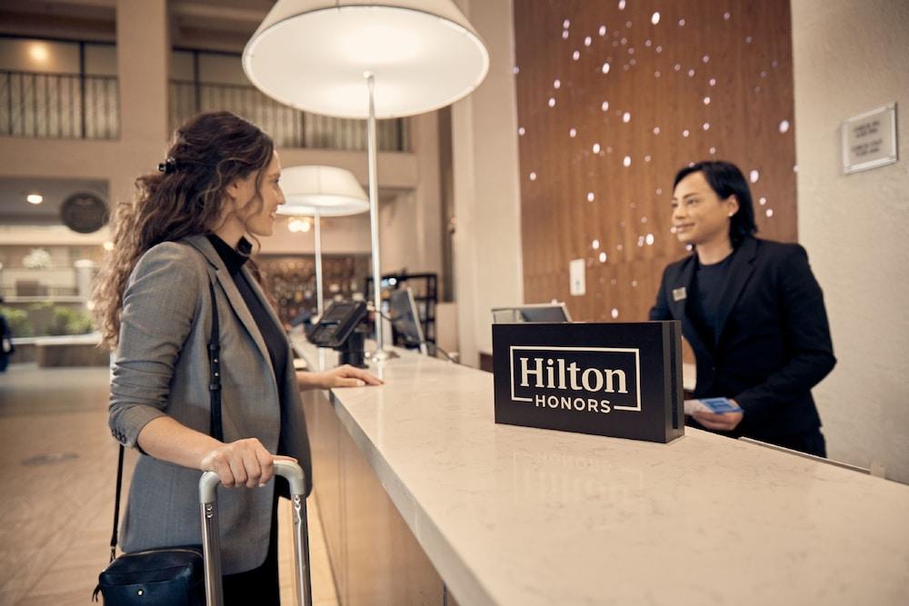 Embassy Suites By Hilton Los Angeles Downey Esterno foto