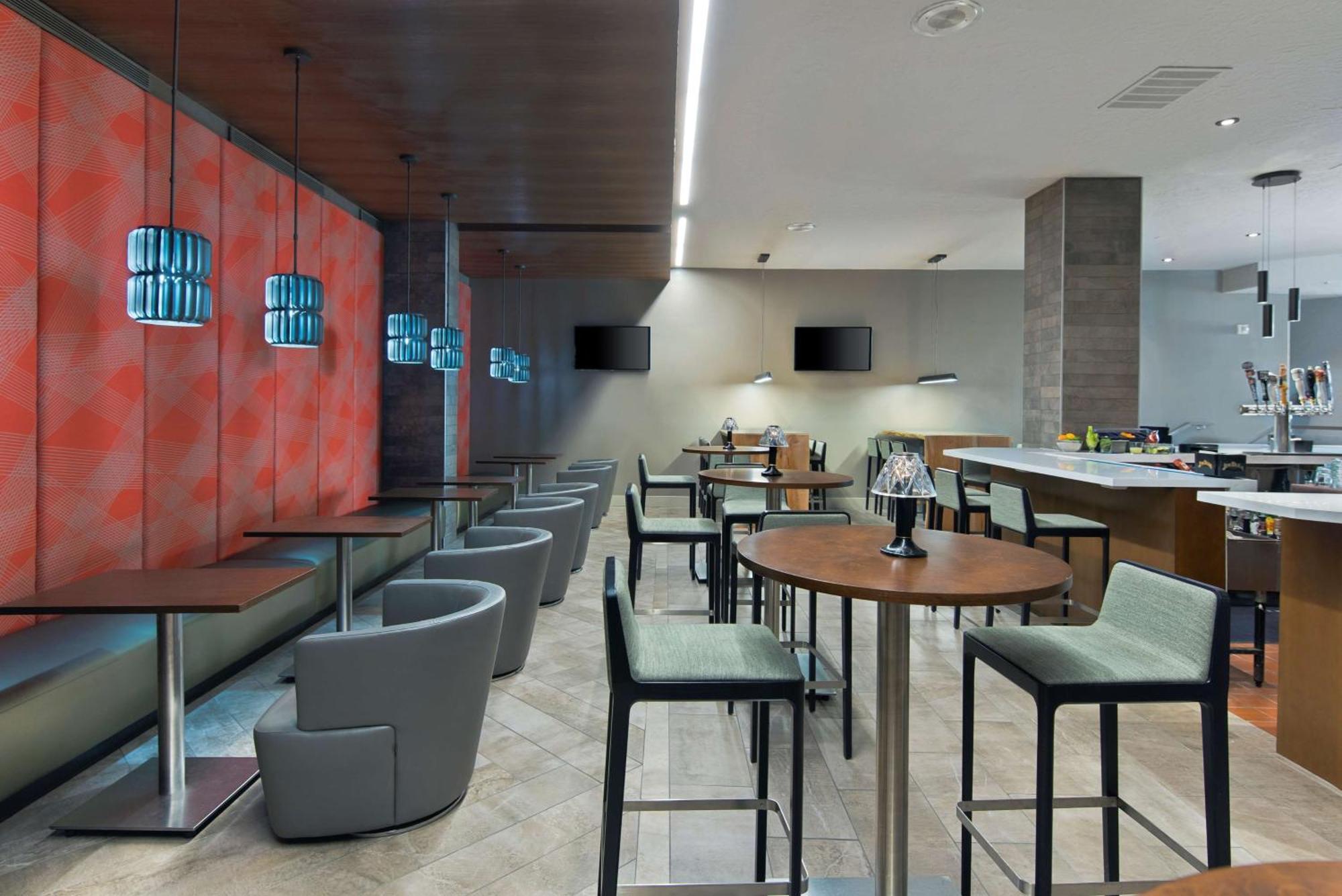 Embassy Suites By Hilton Los Angeles Downey Esterno foto