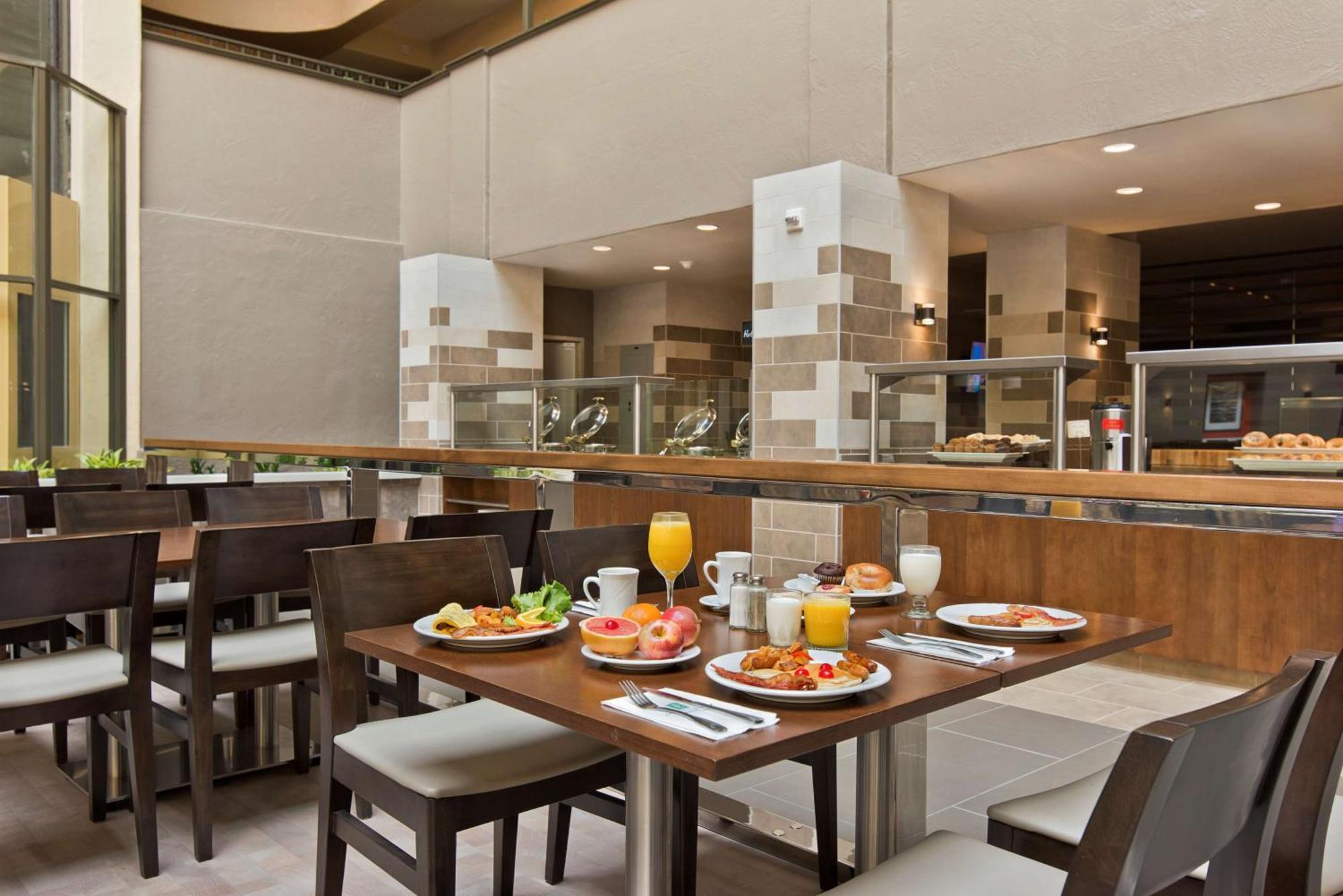 Embassy Suites By Hilton Los Angeles Downey Esterno foto