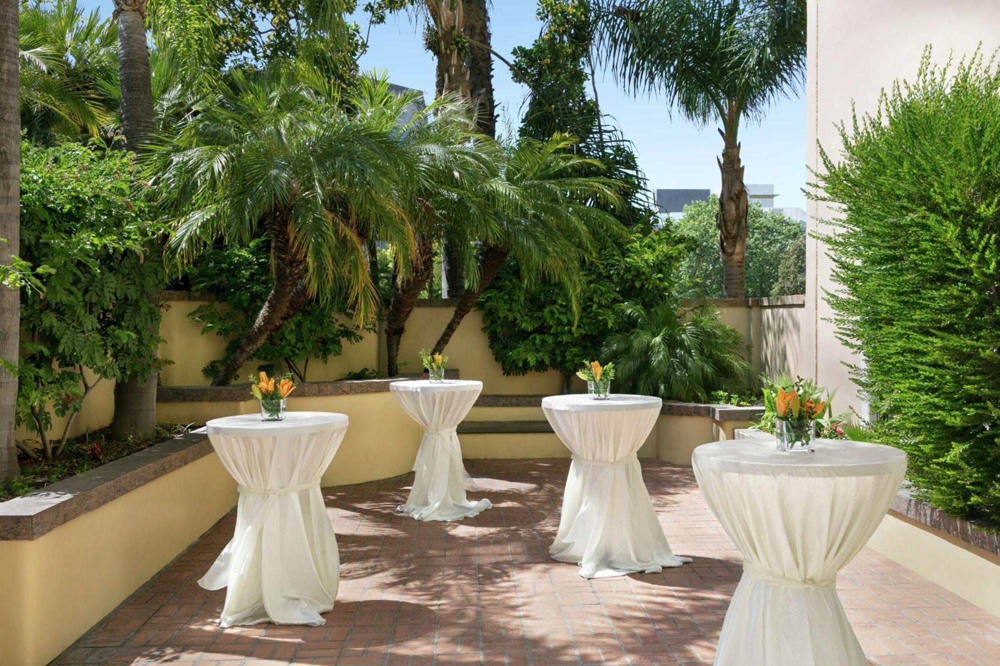 Embassy Suites By Hilton Los Angeles Downey Esterno foto